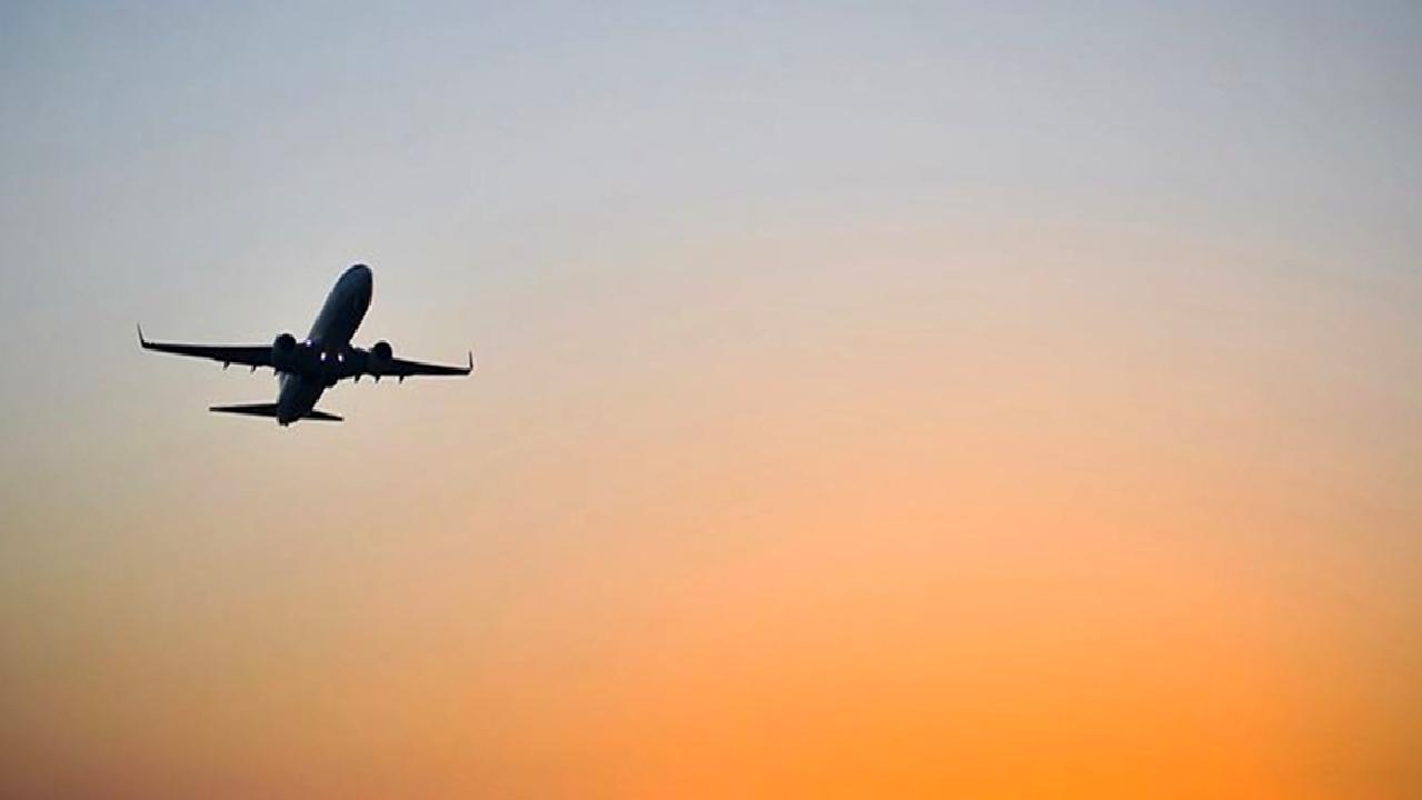 İran'da uçuşlar yeniden başlarken, askeri tesislere yönelik artan saldırılar dikkat