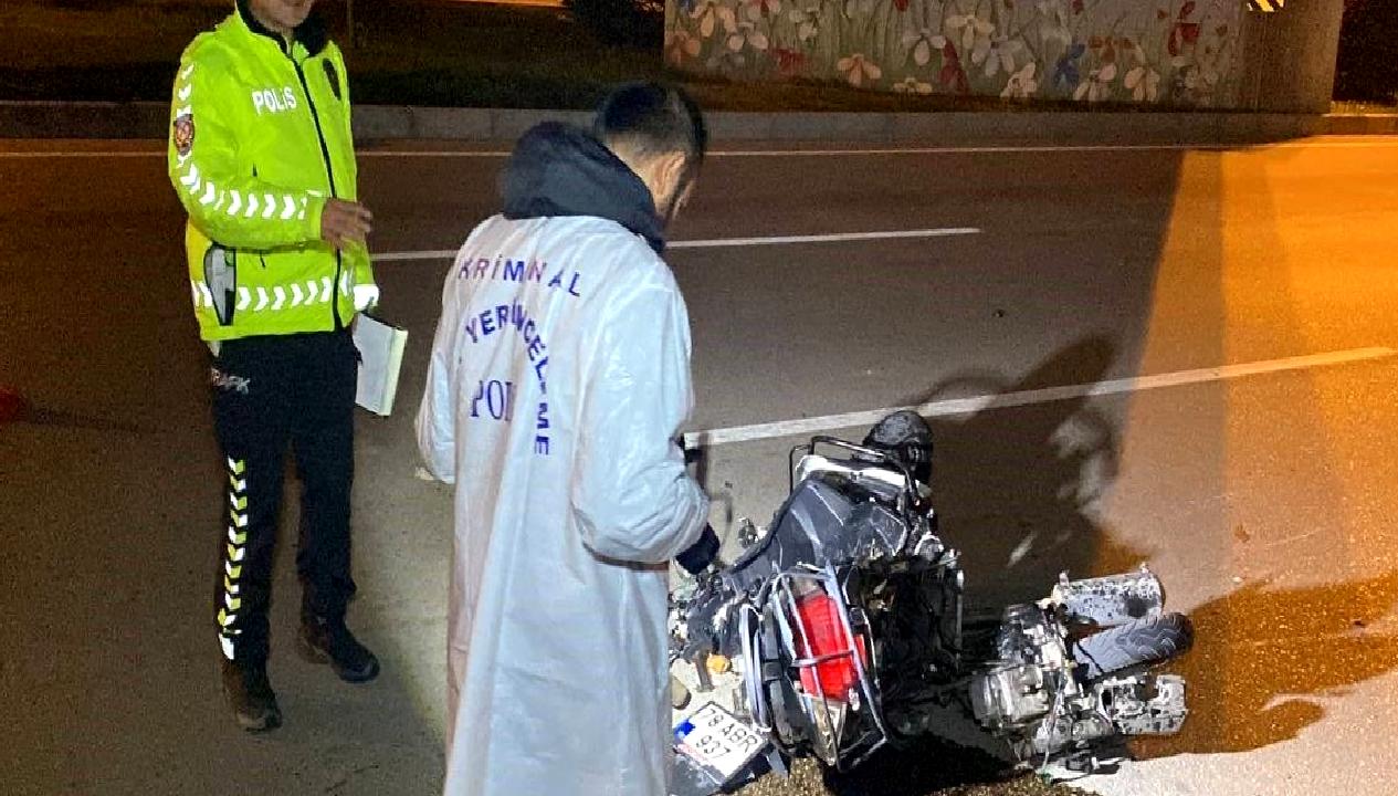 Karabük'te meydana gelen motosiklet kazasında 1 kişi hayatını kaybetti, 2