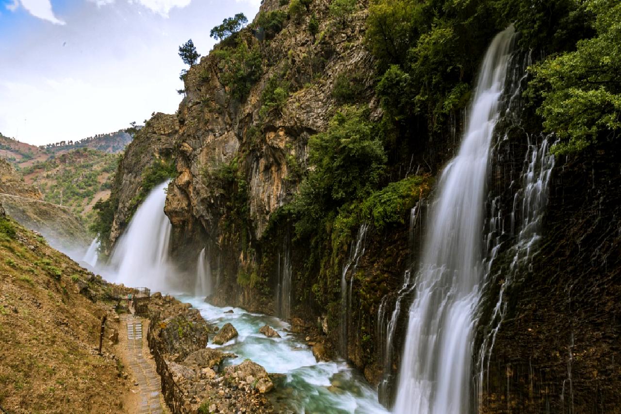 Kayseri-Ankara kara yolunda meydana gelen feci kaza, bir öğretmenin hayatına