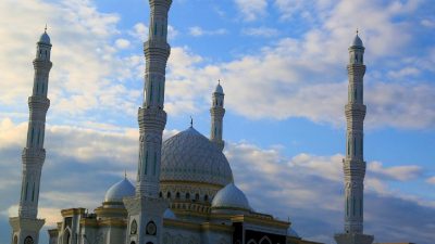Kazakistan'da nükleer enerji referandumu, ülkenin enerji geleceğini şekillendirecek önemli bir