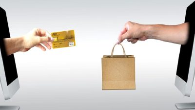 Kredi kartı limitleri ve yeni düzenlemeler üzerine yapılan tepkileri inceleyin.