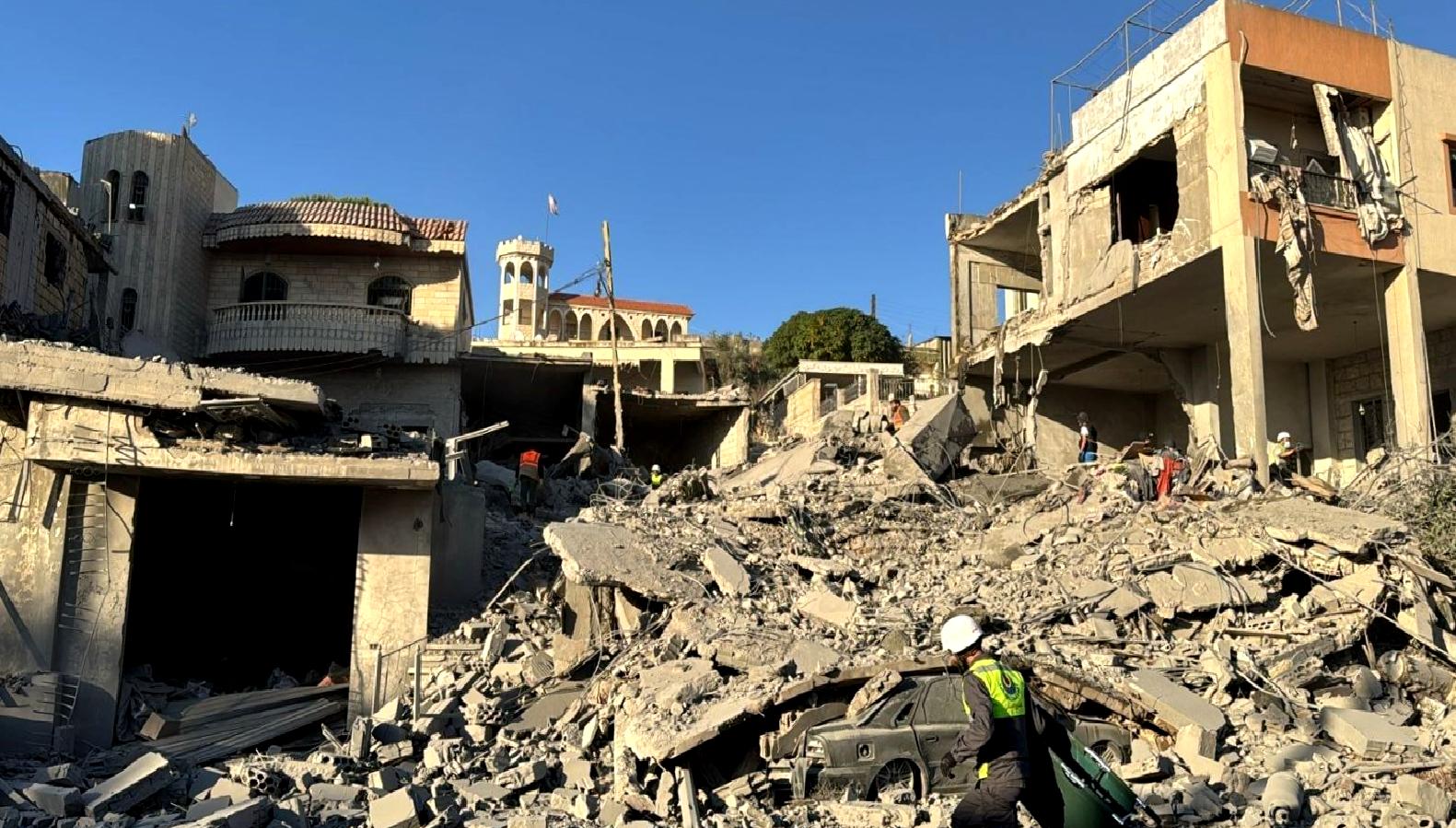 Lübnan'da devam eden İsrail hava saldırıları, can kaybı ve yaralı