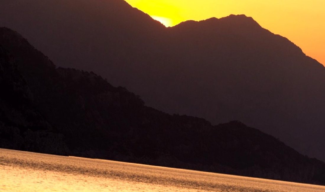 Marmaris Boat Show Fuarı 10 Ekim’de Başlıyor Marmaris Boat Show Fuarı 10 Ekim'de kapılarını açıyor! Yeni yat