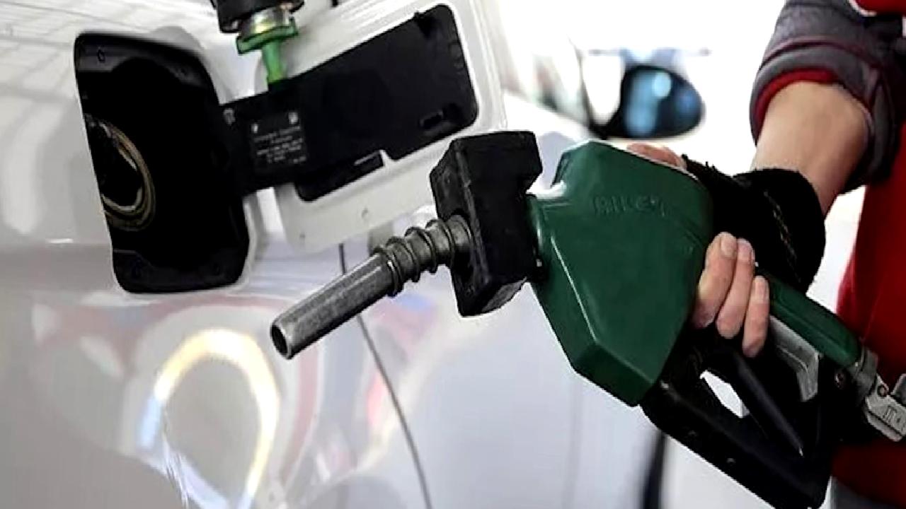 Motorin fiyatlarında beklenen 0,80 TL artış, sürücüleri ve taşıma sektörünü