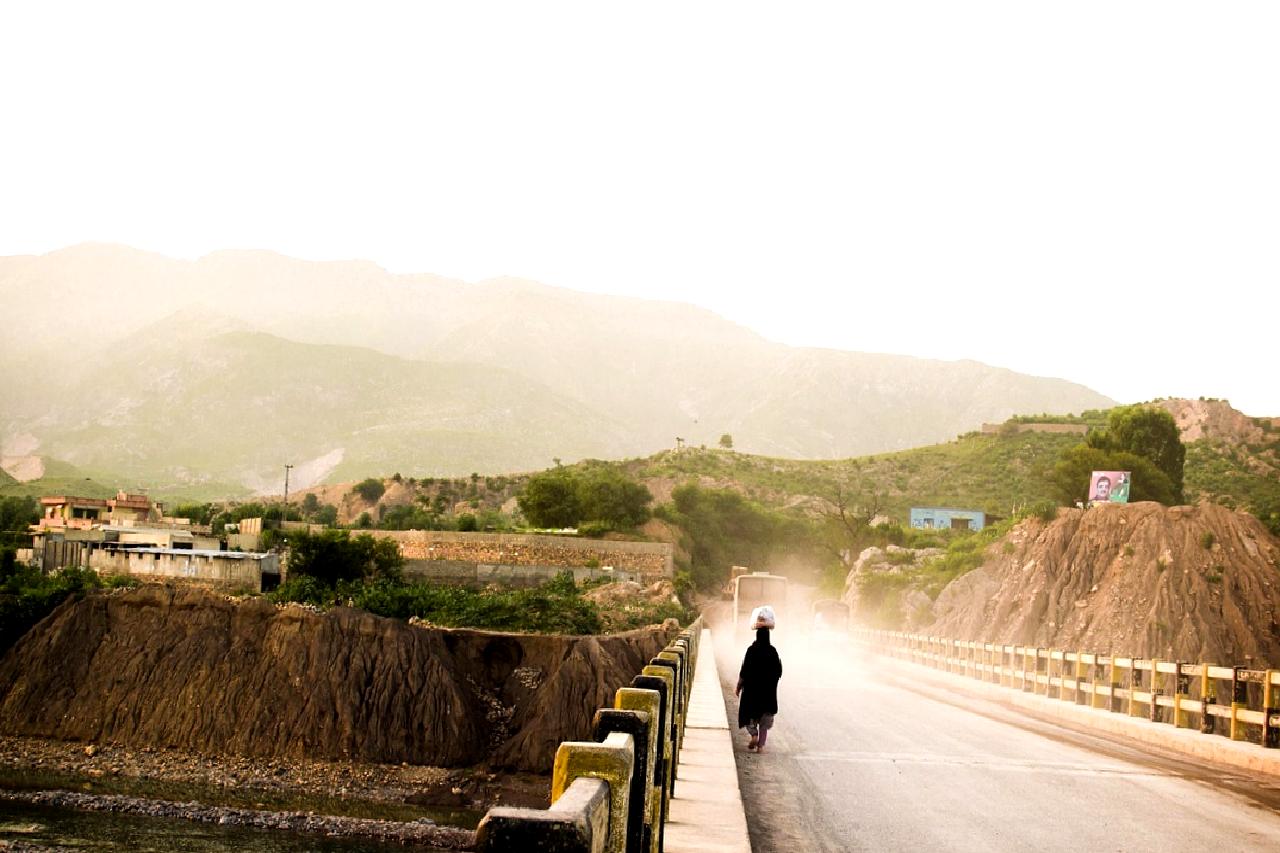 Pakistan'da devam eden protestolar ve çatışmalar, ülkenin siyasi atmosferini derinden