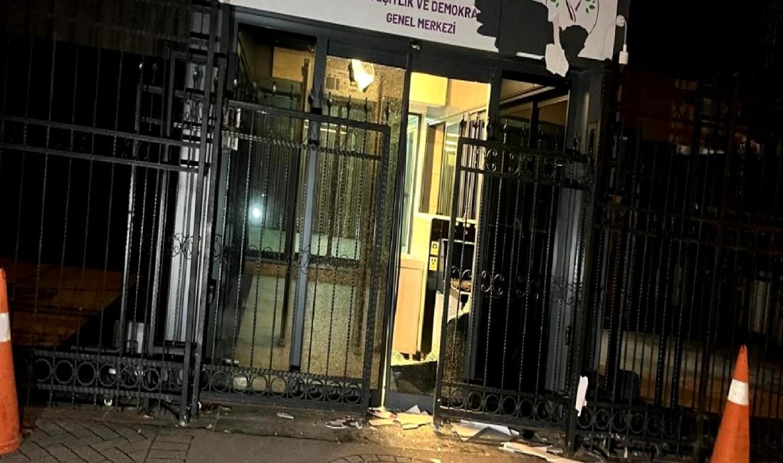 Parti Genel Merkezine yönelik gerçekleştirilen saldırıda, alkollü bir şüpheli yakalandı.