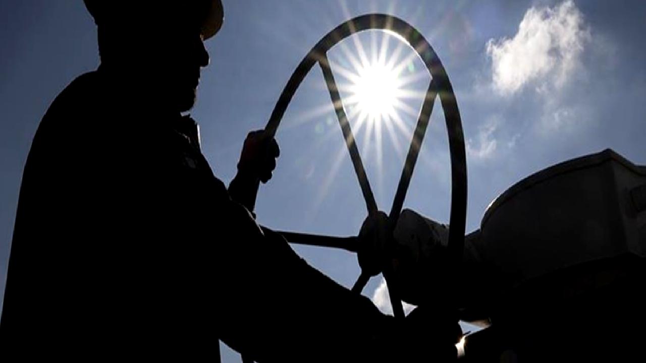 Piyasalarda yaşanan düşüşlerin Rus gazı fiyatlarına etkilerini derinlemesine inceleyin. Ekonomik