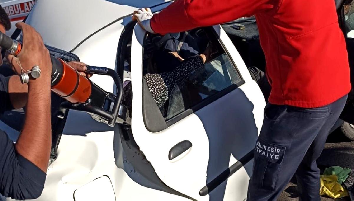 Savaştepe'de meydana gelen trafik kazasında bir kişi hayatını kaybetti, dört