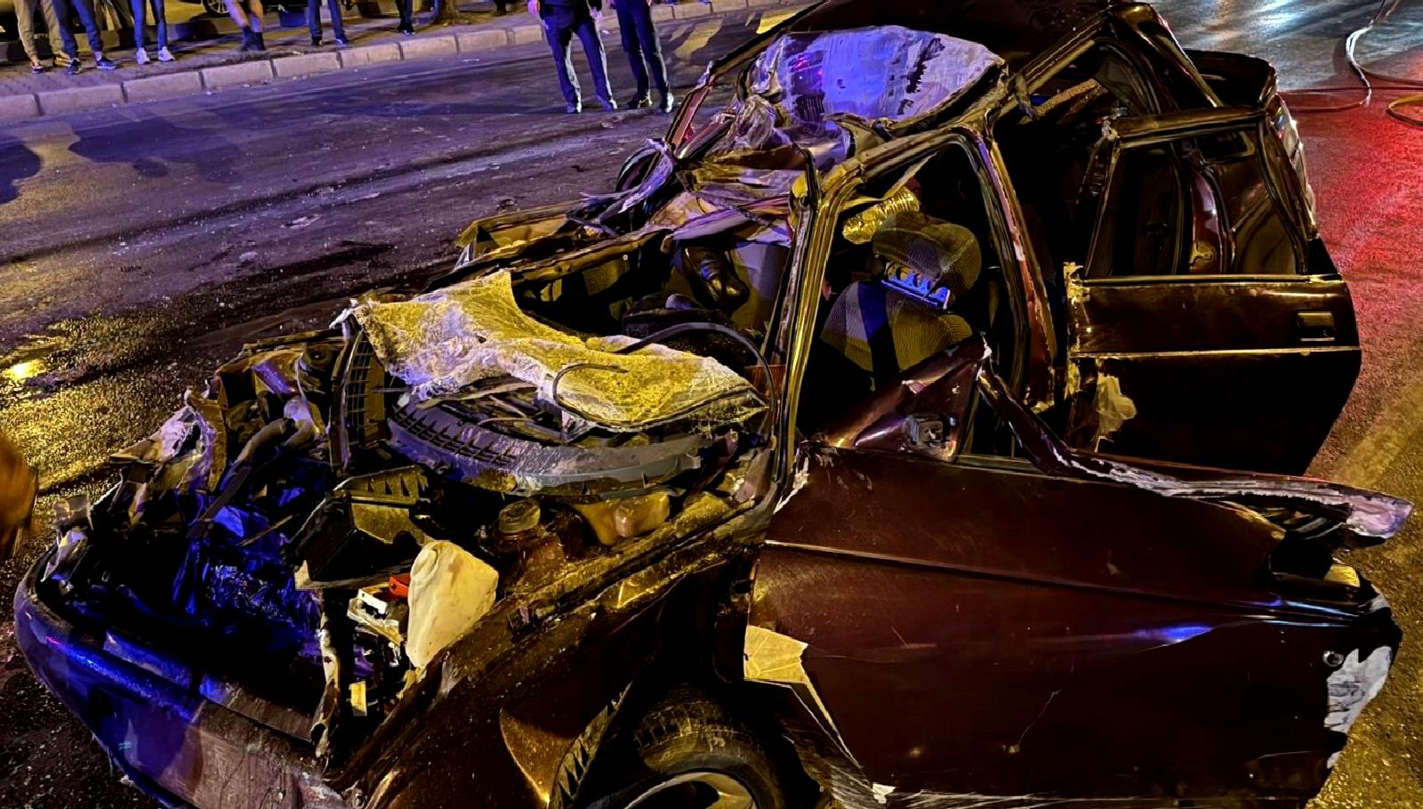 Söke'de meydana gelen feci trafik kazasında bir sürücü yaralandı. Olayın