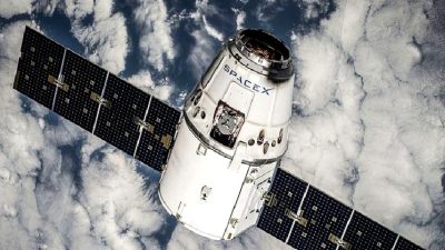 SpaceX, dünya genelinde internet erişimini artırmak için yeni Starlink uydusunu