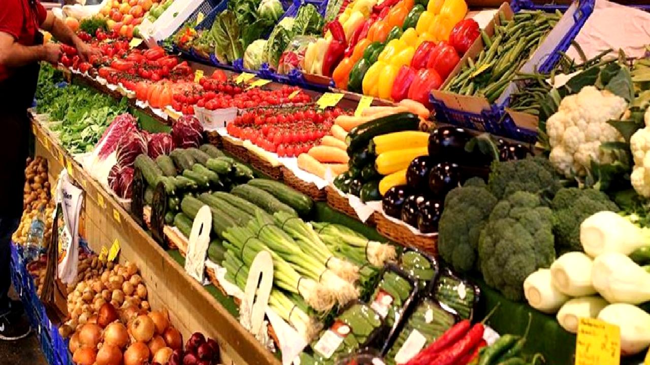 Ekim ayında Tüketici Güven Endeksi'nde %3,0'lik artış kaydedildi. Bu artış,