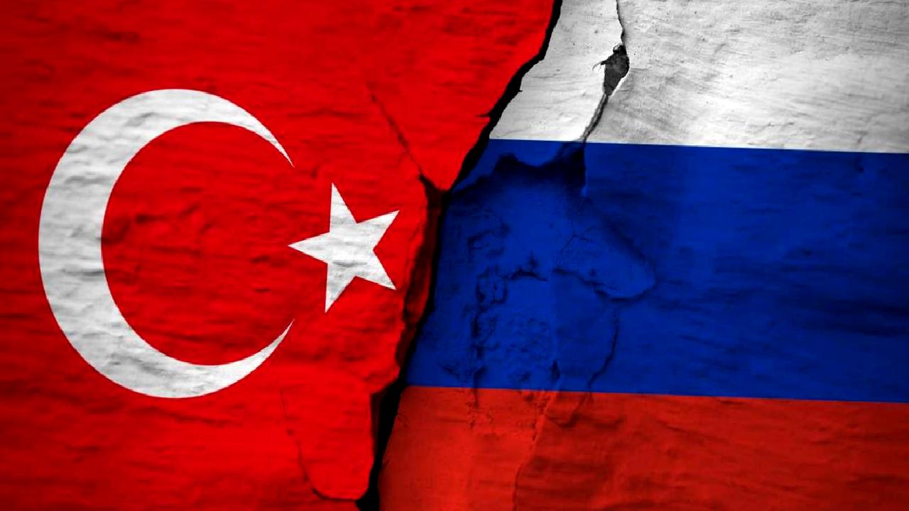 Türkiye'nin gümrük sistemindeki son güncellemeleri ve ABD yaptırımlarının etkilerini keşfedin.