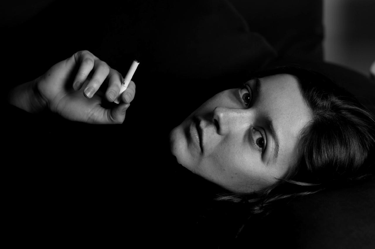 Tütünün kemikler üzerindeki kalıcı etkilerini keşfedin. Sigara içmenin kemik sağlığına