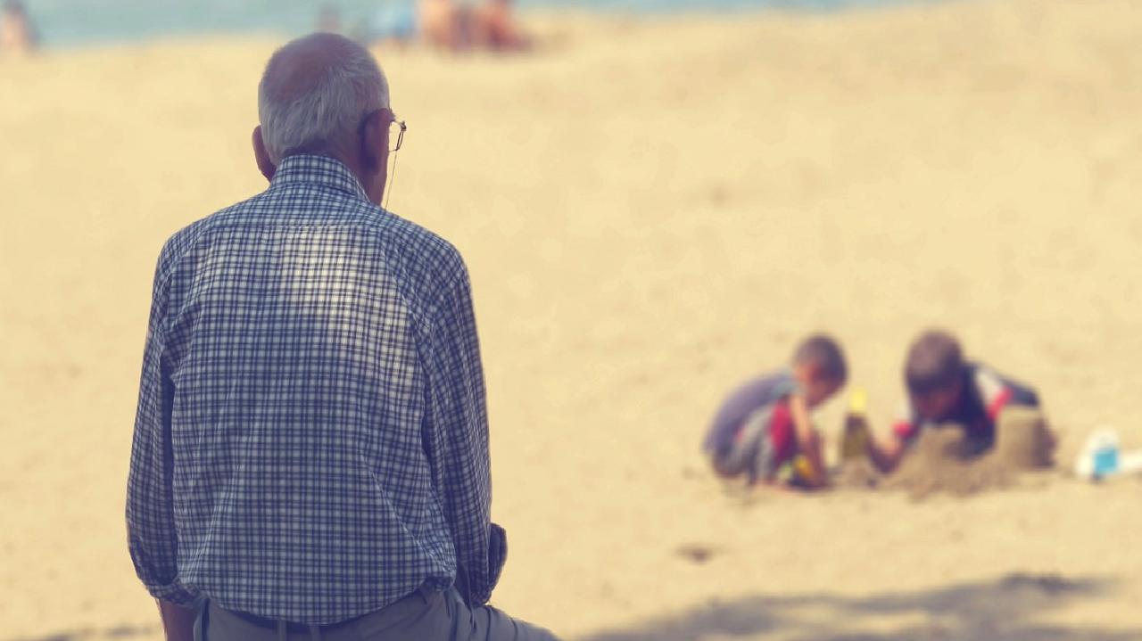 Yalova'da üniversite öğrencilerine rahatsızlık veren bir şahıs gözaltına alındı. Olay,