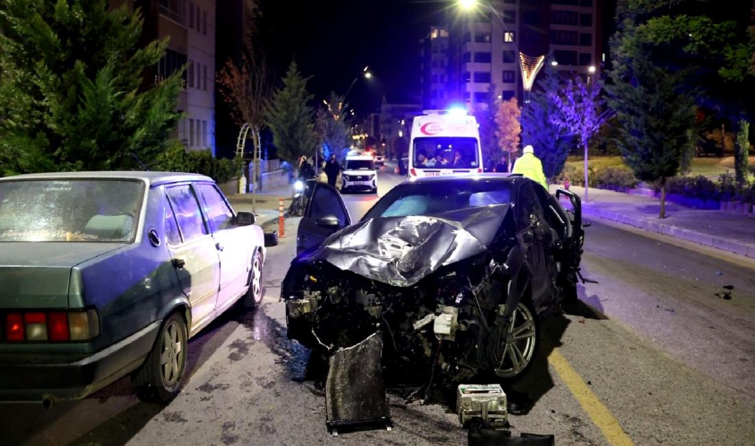 15 Temmuz Mahallesi’nde Alkollü Sürücünün Yol Açtığı Trafik Kazası 15 Temmuz Mahallesi'nde alkollü sürücünün neden olduğu trafik kazası, bölgedeki