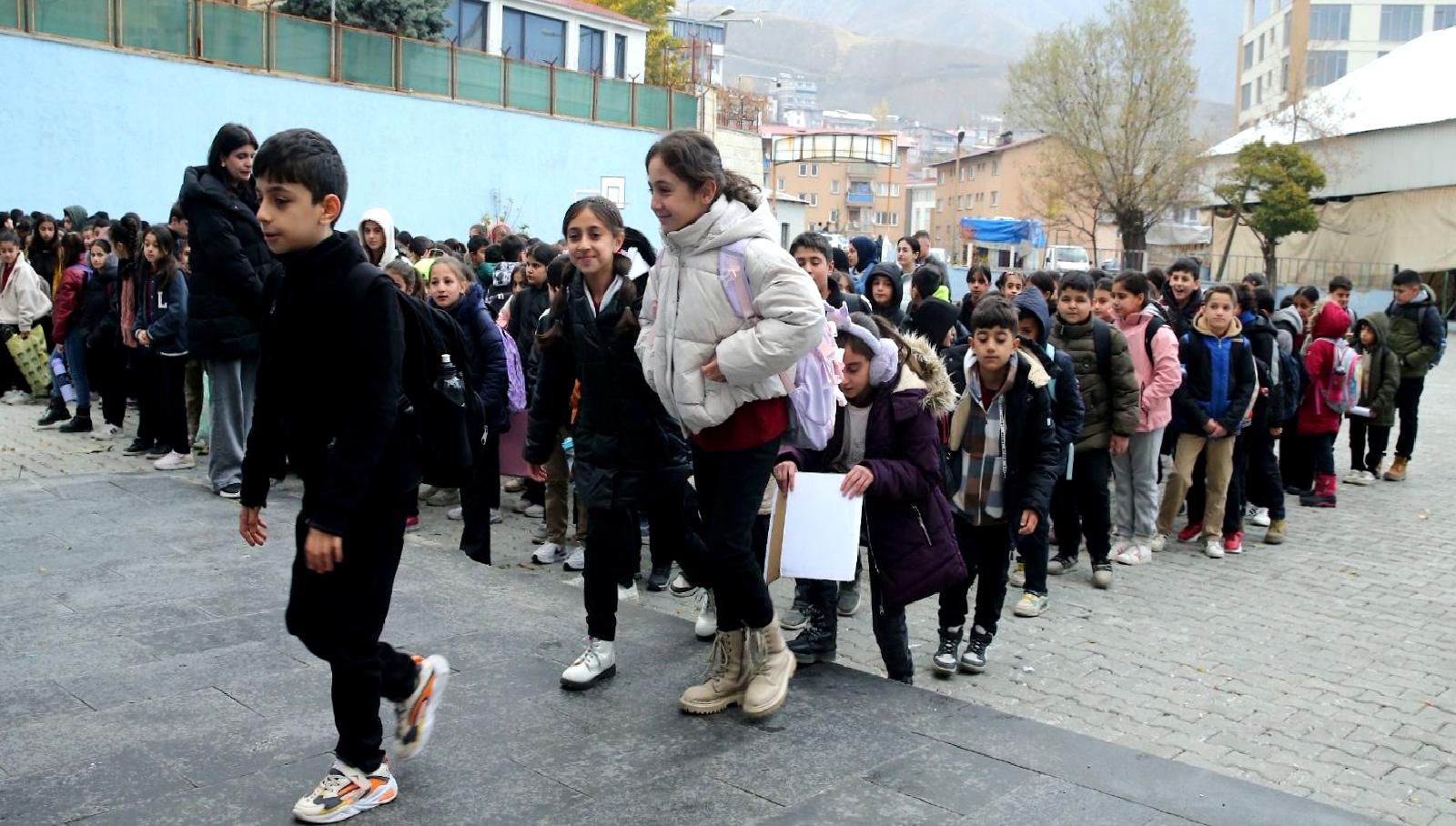 2024-2025 eğitim öğretim yılı ara tatilinin sona ermesiyle birlikte öğrenciler