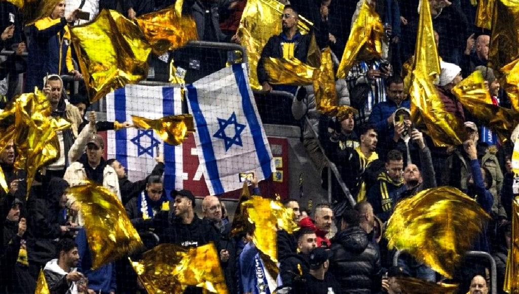 Ajax, Maccabi Tel Aviv’i 5-0 Geçti; Güvenlik Endişeleri Artıyor Ajax, Maccabi Tel Aviv'i 5-0 mağlup ederek büyük bir zafer