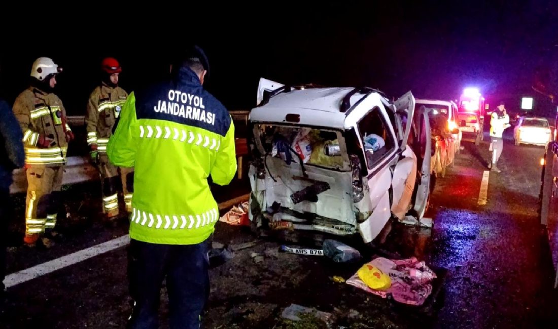 Anadolu Otoyolu'nda meydana gelen zincirleme kazada 8 kişi yaralandı. Olayın