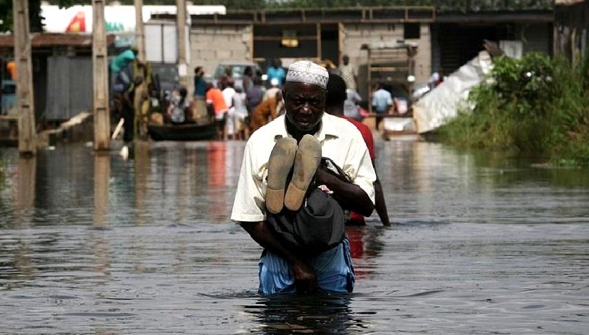Anambra Valisi Soludo, sel felaketi sonrası yaptığı açıklamalarla halkı bilgilendirdi.