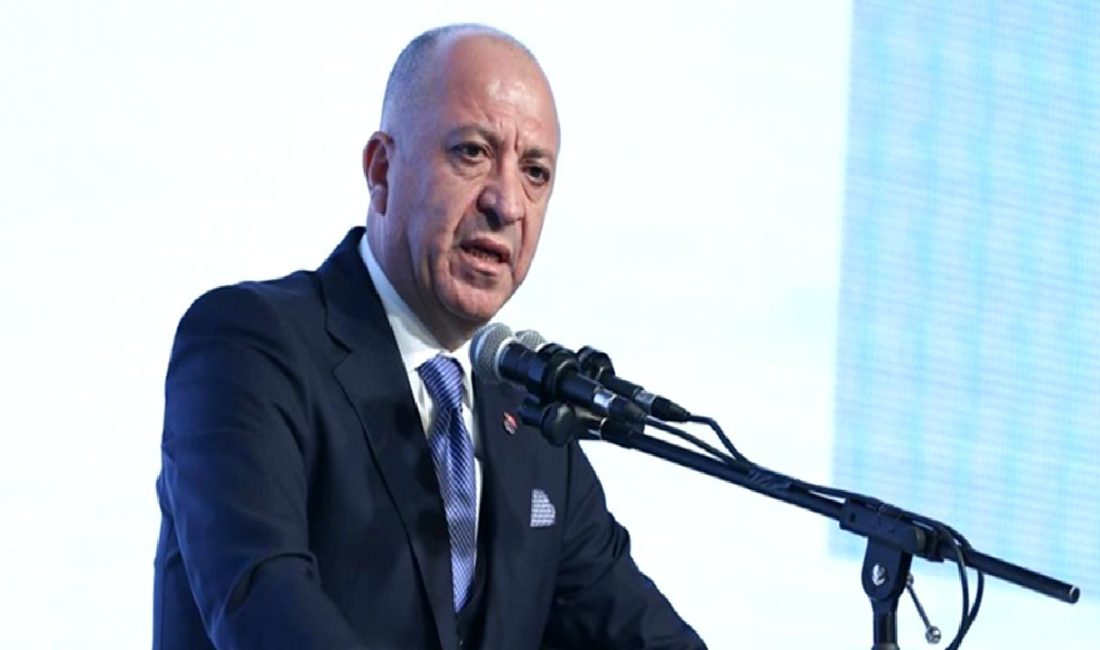 ASO ve Sivas Ticaret Odası Ortak Toplantısında Enflasyon ve Kredi Politikaları Tartışıldı ASO ve Sivas Ticaret Odası'nın ortak toplantısında enflasyon ve kredi