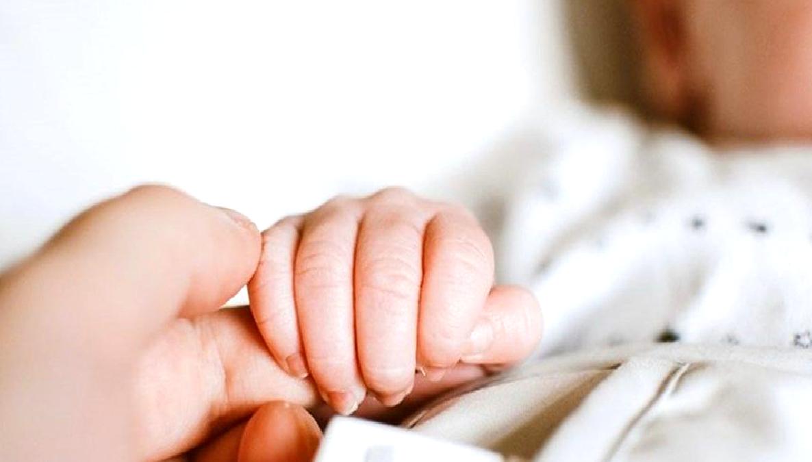 Aydın'da ikiz bebeklerden birinin hastane ihmalinden dolayı hayatını kaybetmesi, sağlık