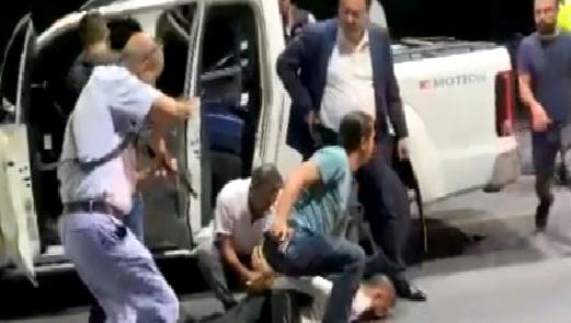 Ayhan Bora Kaplan Davası: Son Duruşma ve Sanıkların Savunmaları Ayhan Bora Kaplan davasında son duruşmaya ait tüm detayları keşfedin.