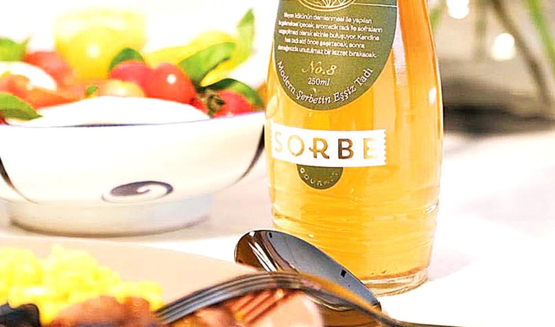 Ayten Çetin: Emekli Öğretmenden Başarılı Girişimciye Yiyecek ve İçecek Sektöründe Bir Yolculuk Ayten Çetin'in emekli öğretmenlikten başarılı girişimciliğe uzanan ilham verici hikayesini