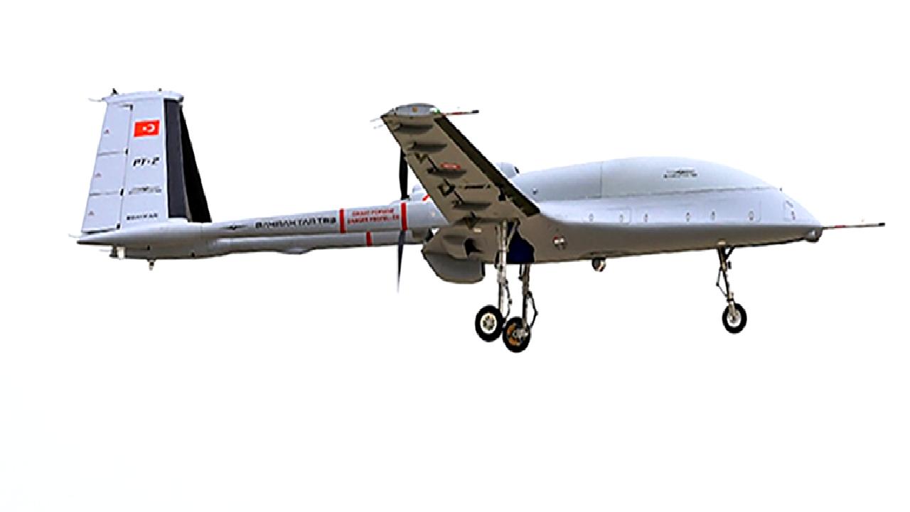 Bayraktar TB3, kısa pistli gemilerden gerçekleştirdiği ilk iniş ve kalkış