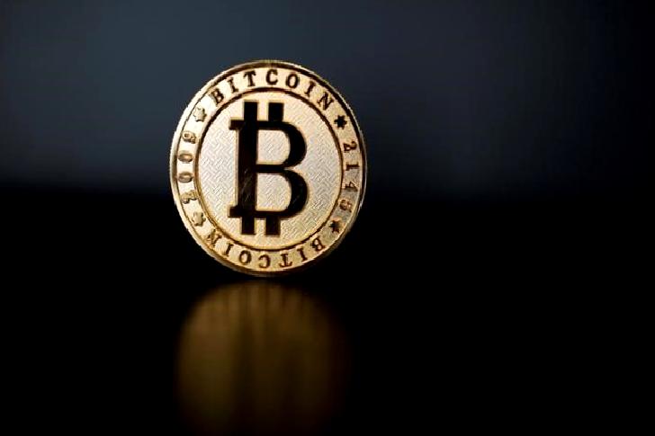 Bitcoin, 90.000 dolar eşiğini aşarak yeni bir rekora imza attı.