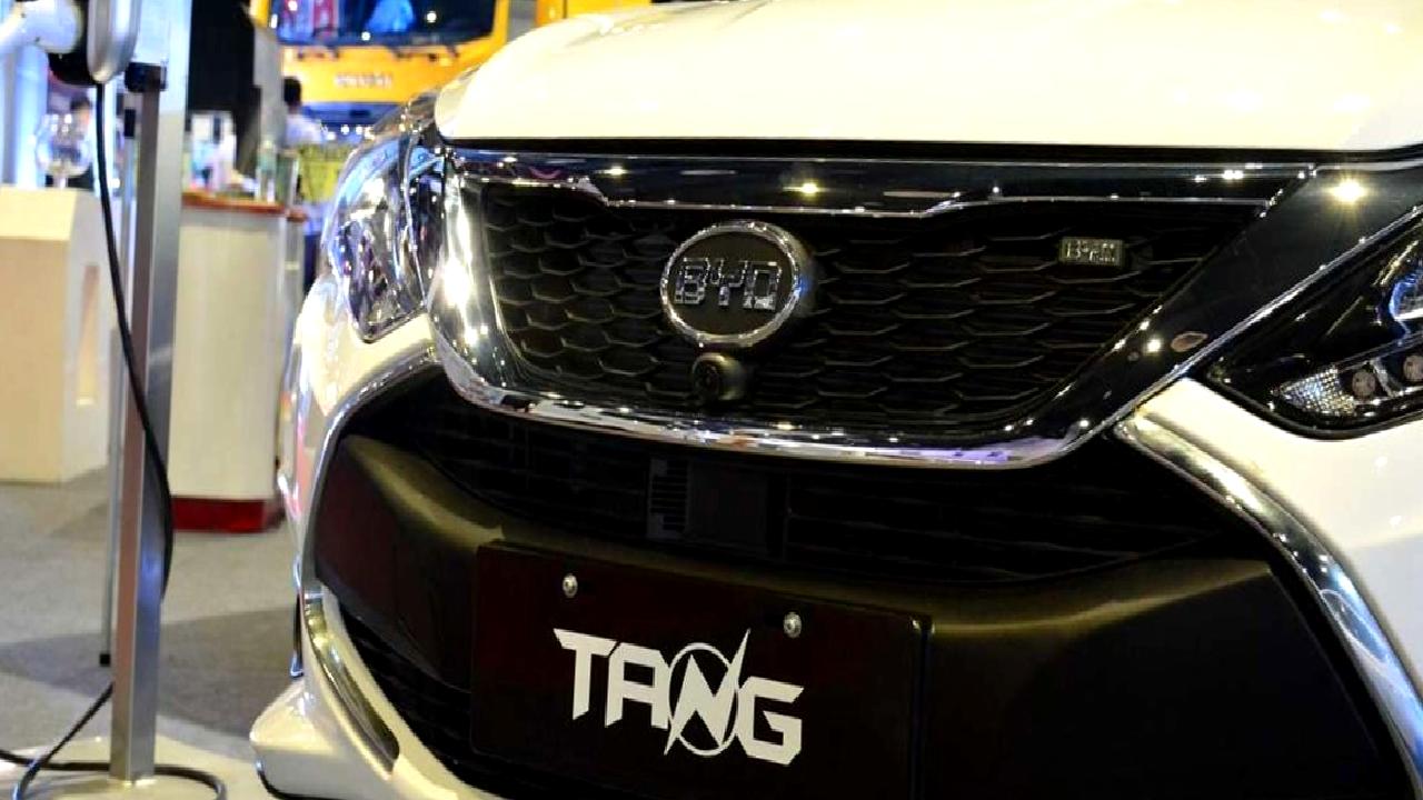 BYD, elektrikli araç üretiminde büyük bir artış göstererek sektördeki rekabeti