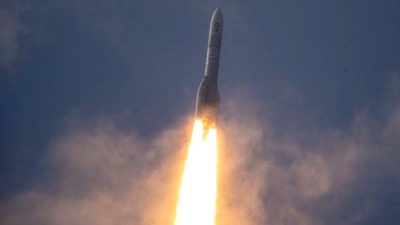 Çin, uzay çalışmalarında önemli bir adım daha atarak başarıyla 4