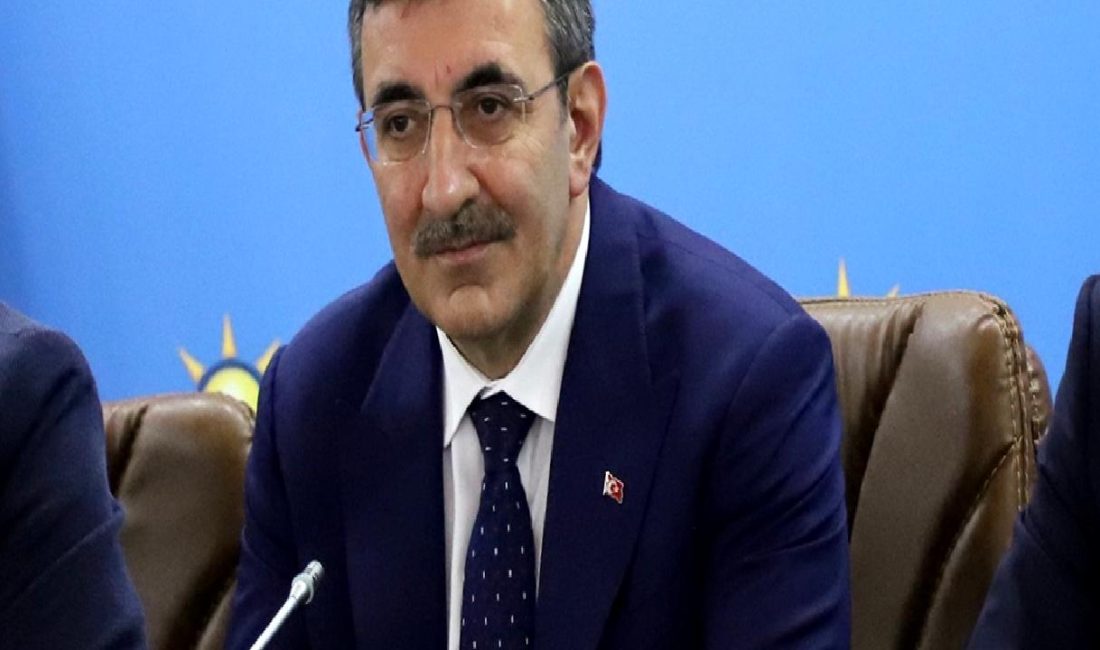 Denizli İş Dünyası Buluşması’nda Ekonomik Büyüme ve Enflasyon Değerlendirmesi Denizli İş Dünyası Buluşması'nda ekonomik büyüme ve enflasyon konuları detaylı