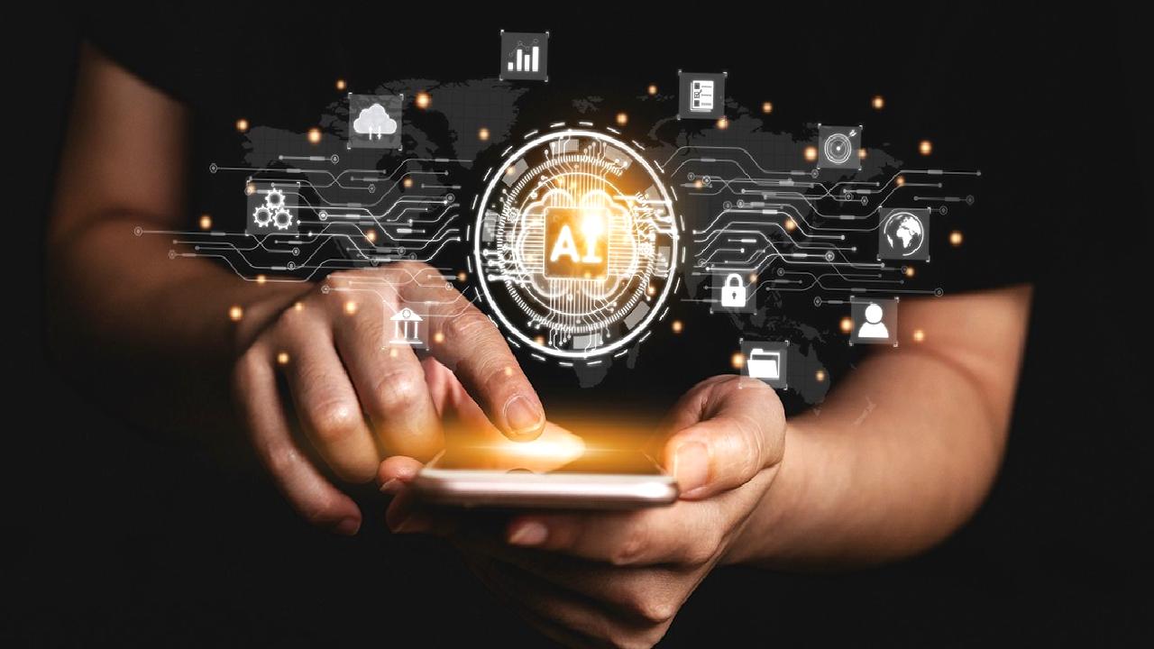 Dijital dönüşüm ve yapay zekanın Türkiye'nin geleceğindeki rolünü keşfedin. Teknolojik