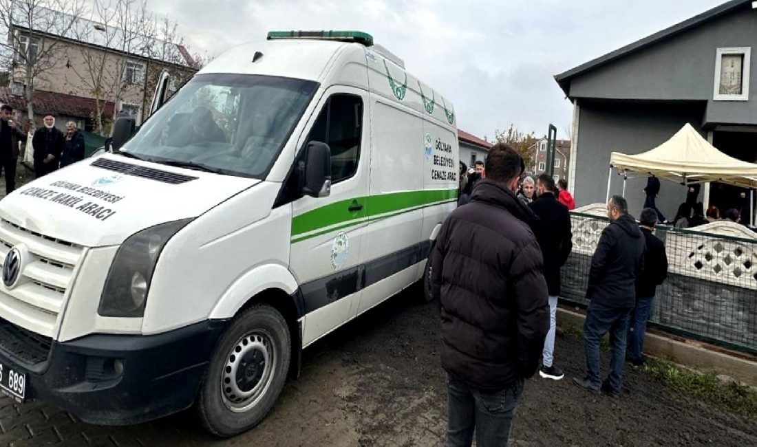 Düzce’de Elektrik Kazası: Çatı Tamiri Sırasında Trajik Olay Düzce'de meydana gelen elektrik kazası, çatı tamiri sırasında yaşanan trajik