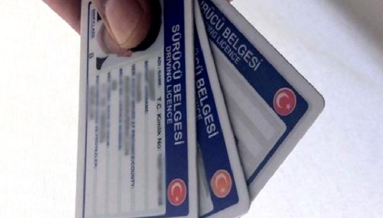 Eski tip sürücü belgelerinin yenileme süreci hakkında detaylı bilgi edinin.