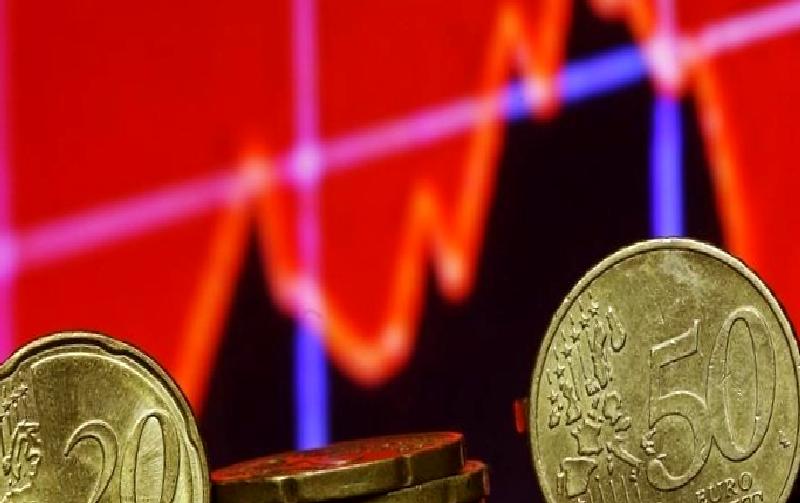 Euro'nun düşüşü, Avrupa piyasalarında dalgalanmalara neden oluyor. Bu makalede, eurodaki