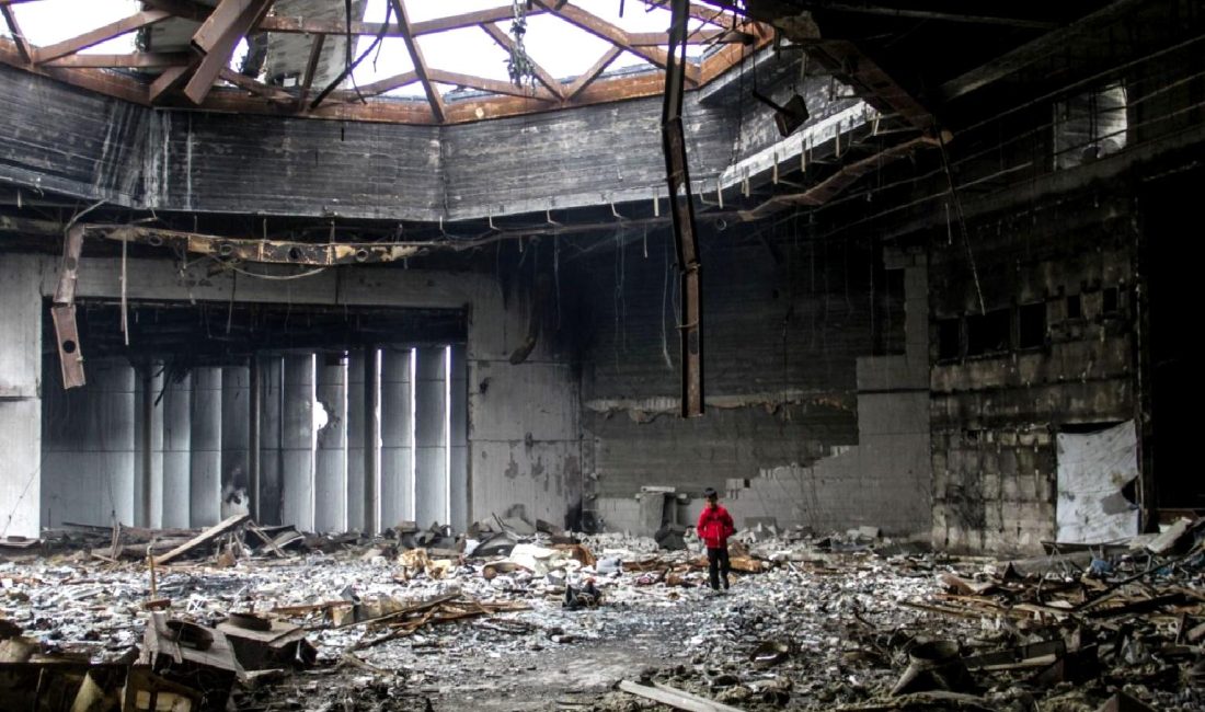 Filistin’de İsrail Bombardımanları: Sivil Savunma Açıklamaları ve Göç Planları Filistin'de devam eden İsrail bombardımanları sonrası sivil savunma açıklamaları ve