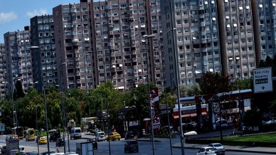 Gayrimenkul sektöründe satış beklentileri ve yatırım fırsatlarını keşfedin. Piyasa trendleri,