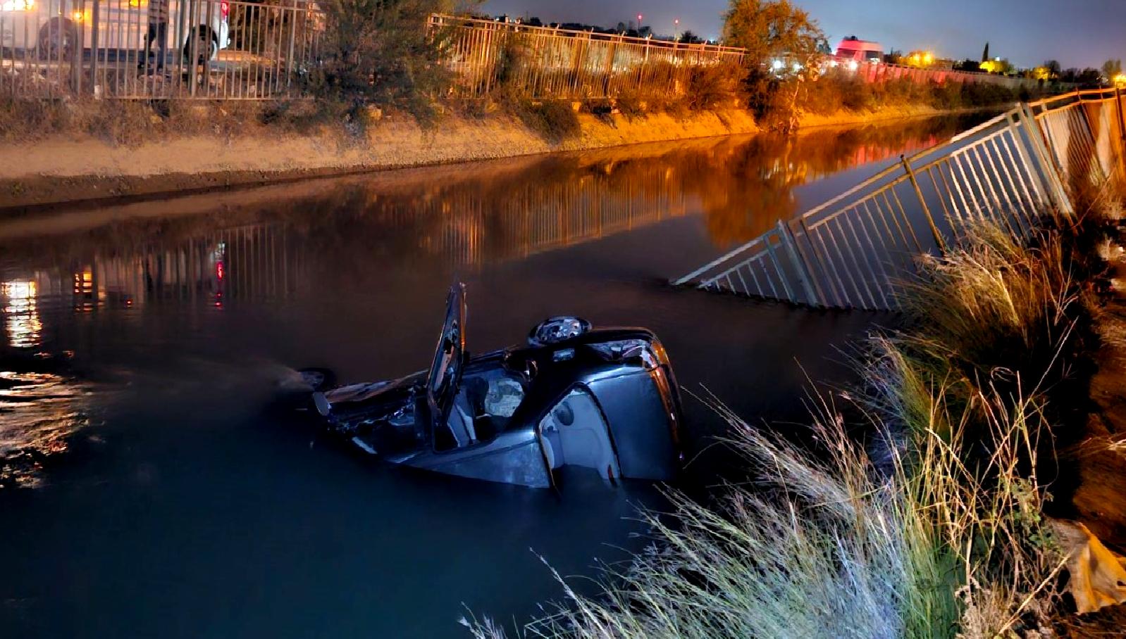 Gülbahçesi Mahallesi'nde meydana gelen otomobil kazasında 4 kişi yaralandı. Kazanın