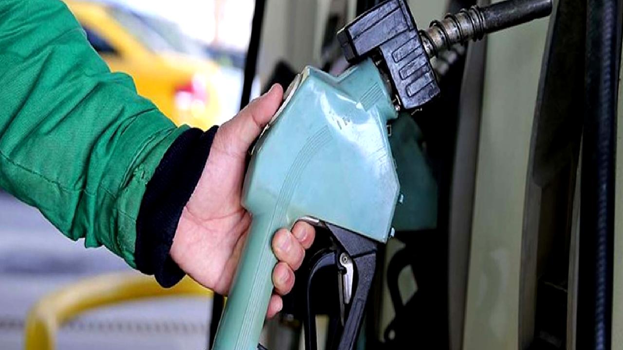 Güncel akaryakıt fiyatlarını öğrenin ve beklenen indirimler hakkında bilgi sahibi