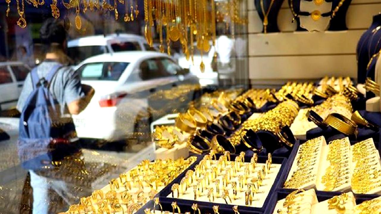 Güncel altın fiyatlarını, piyasa durumunu ve yatırım fırsatlarını keşfedin. Altın