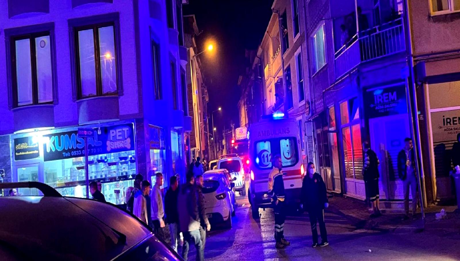 İnegöl'de çıkan yangın, bir anne ve çocuklarını hastaneye kaldırılmasına neden