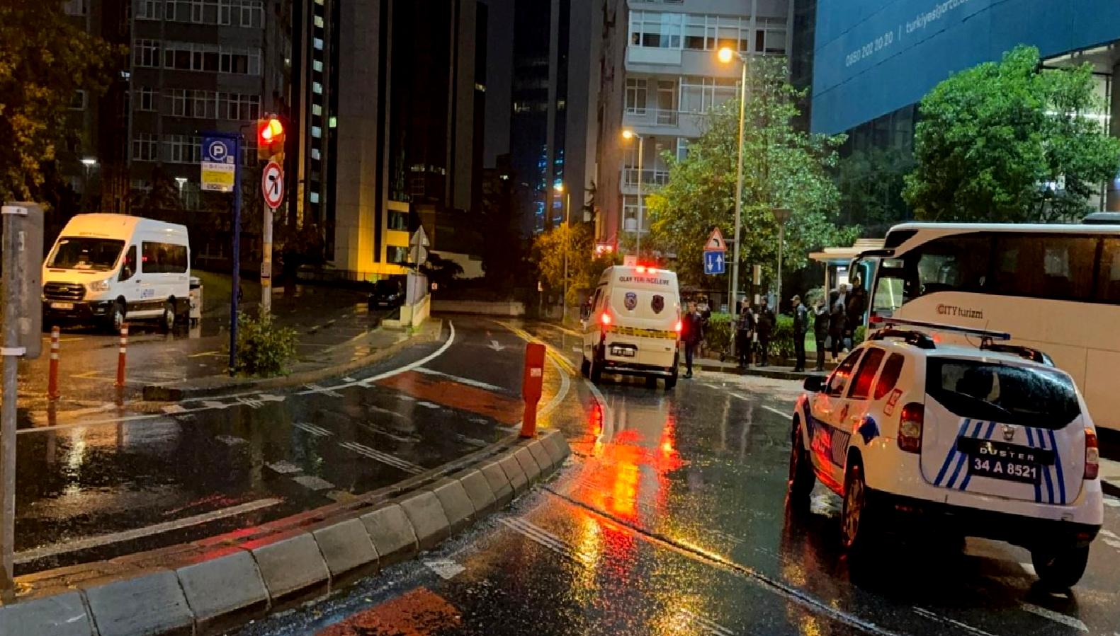 İsrail Konsolosluğu önünde gerçekleşen silahlı protesto olayı, güvenlik güçlerinin müdahalesi