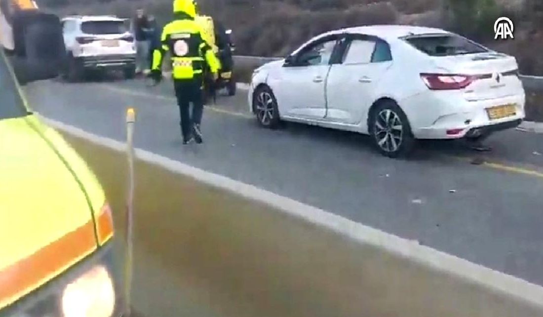 İsrail’de Roket Saldırıları: Kuzey Bölgesinde Can Kaybı İsrail'in kuzey bölgesinde meydana gelen roket saldırıları, bölgedeki can kayıplarını