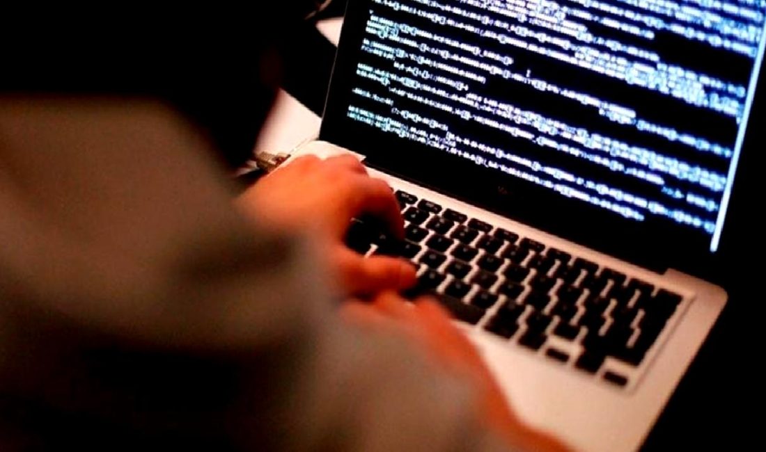 İsrailli Bilim Adamları ve Diplomatların Bilgileri Sızdırıldı İsrailli bilim adamları ve diplomatların gizli bilgileri sızdırıldı. Bu olay,