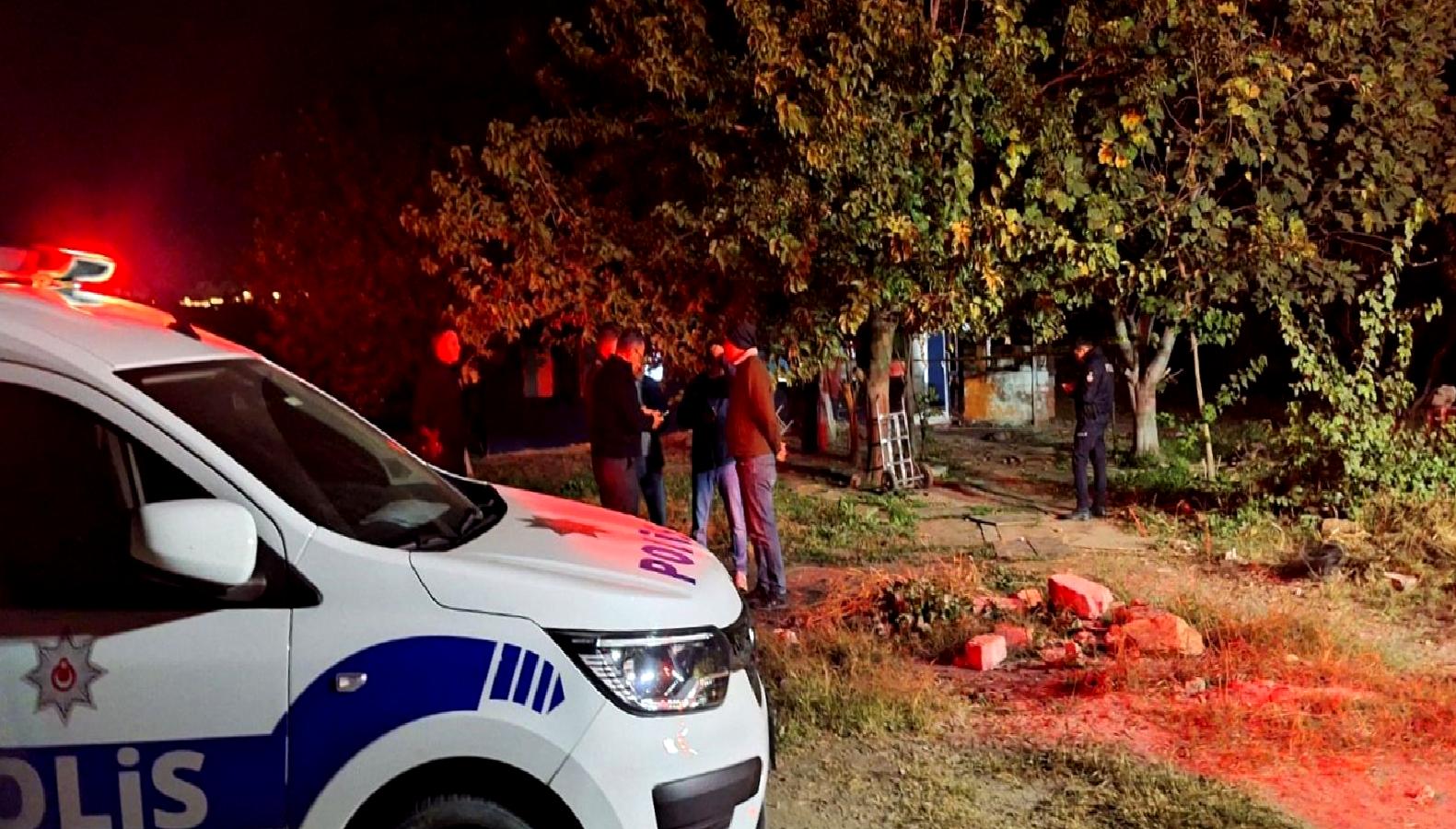 İzmir Selçuk'ta meydana gelen trajik yangında 5 kardeş hayatını kaybetti.