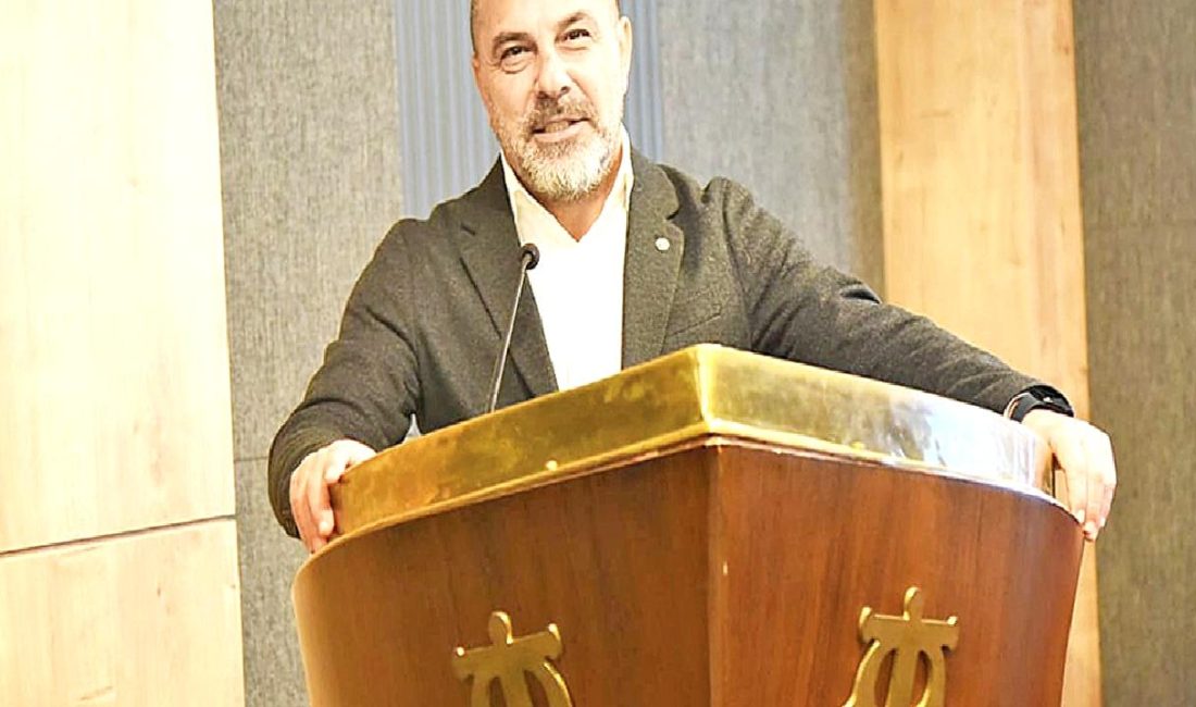 İzmir'deki dış ticaret ve denizcilik sektöründe karşılaşılan zorlukları derinlemesine inceleyin.