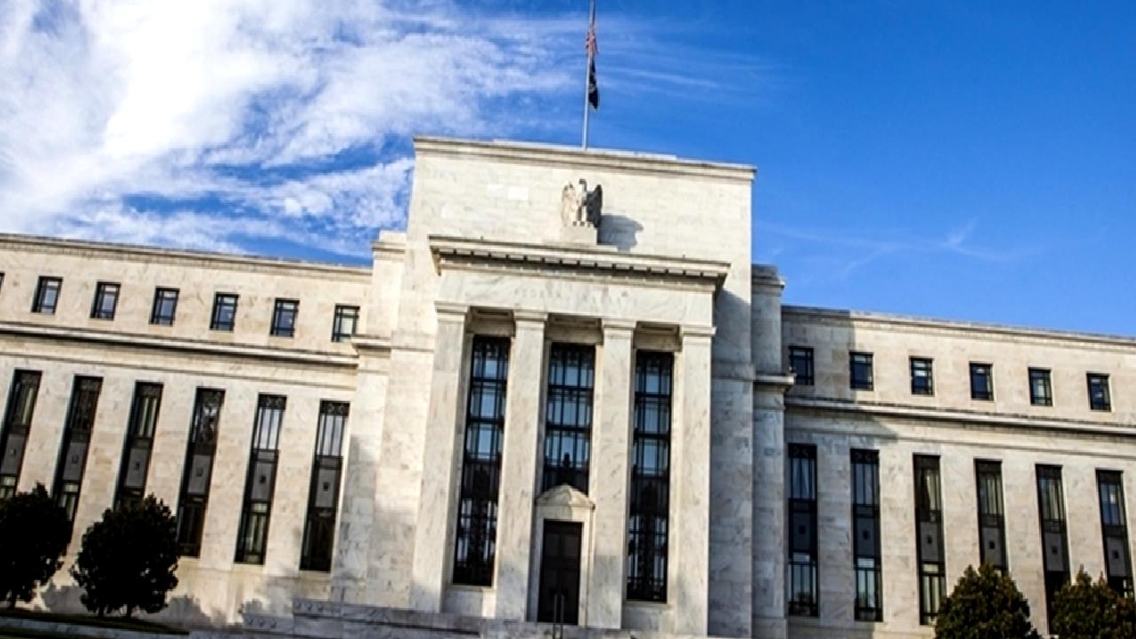 Küresel piyasalarda dalgalı bir seyir gözlemleniyor. Doların güçlenmesi ve tahvil