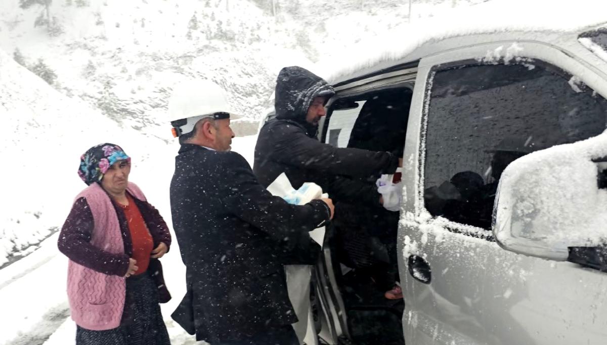 Madende mahsur kalan işçilerin kurtarılması, zorlu mücadeleler ve umut dolu
