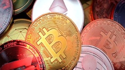 Memecoin piyasasında yaşanan momentum kaybı, DeFi sektöründeki büyüme ile nasıl